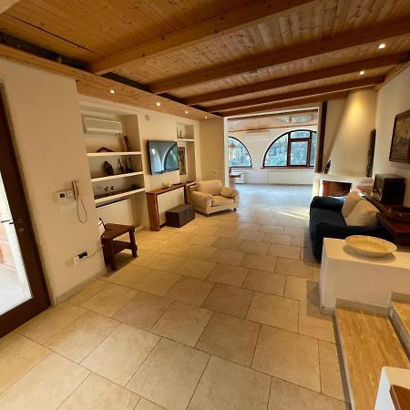 Villa Chez Elio Остуні Екстер'єр фото
